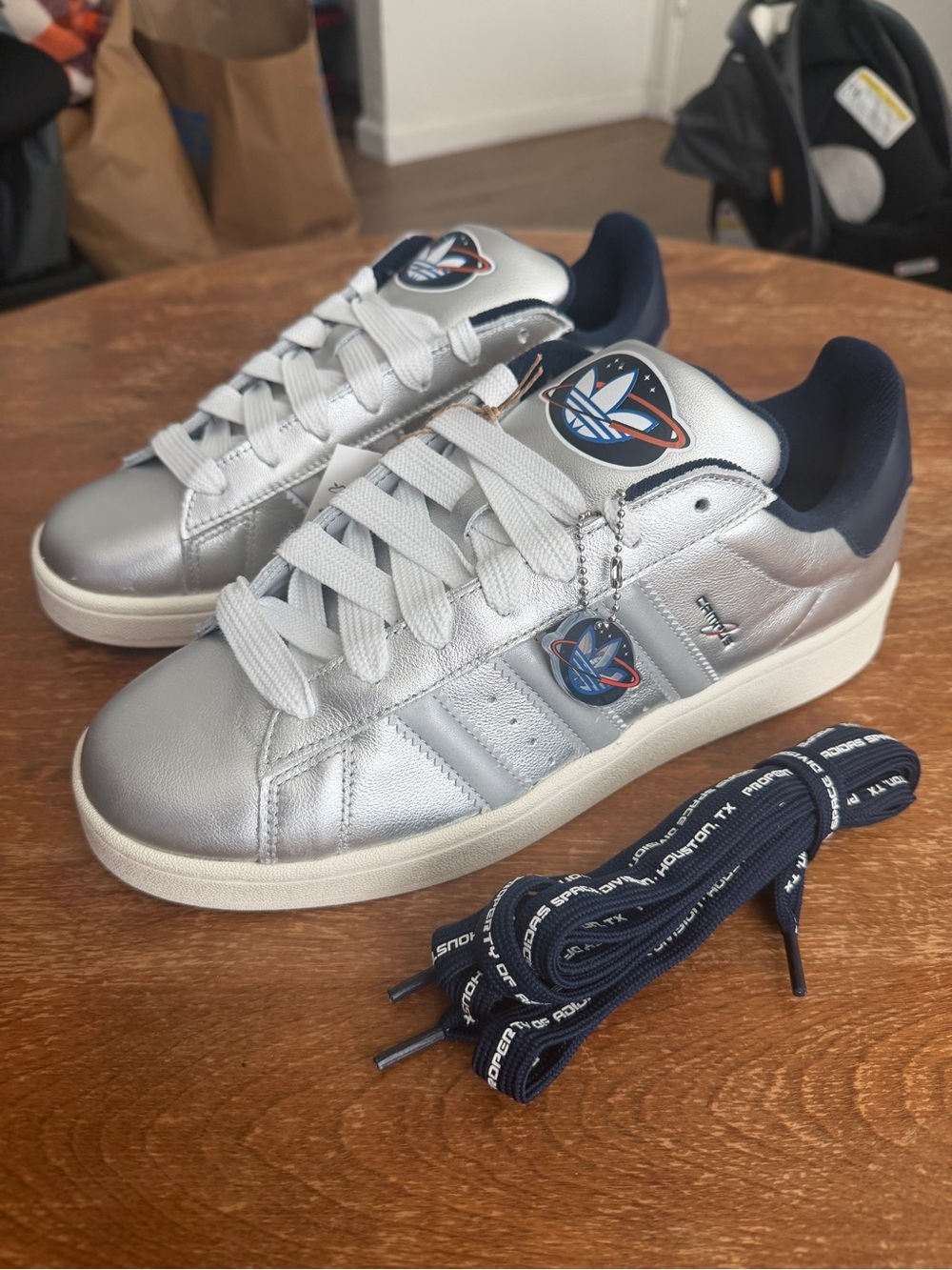 Adidas campus 00s Space
Brand new